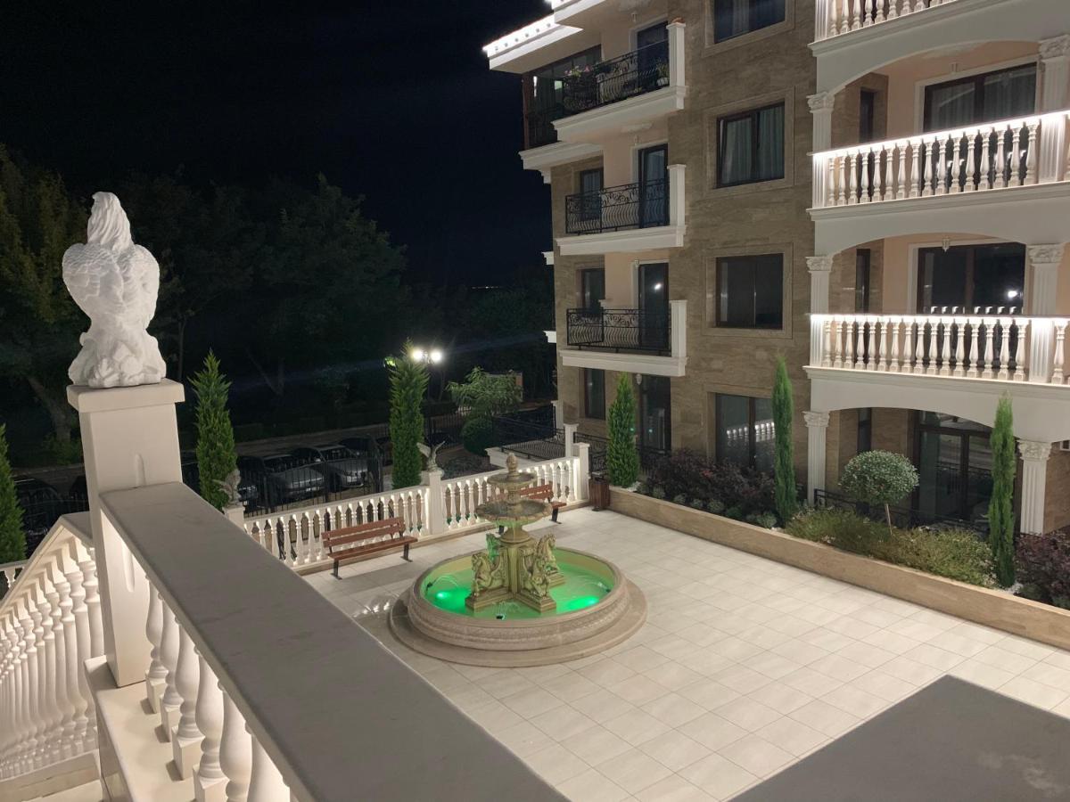 Valencia Gardens Deluxe דירה