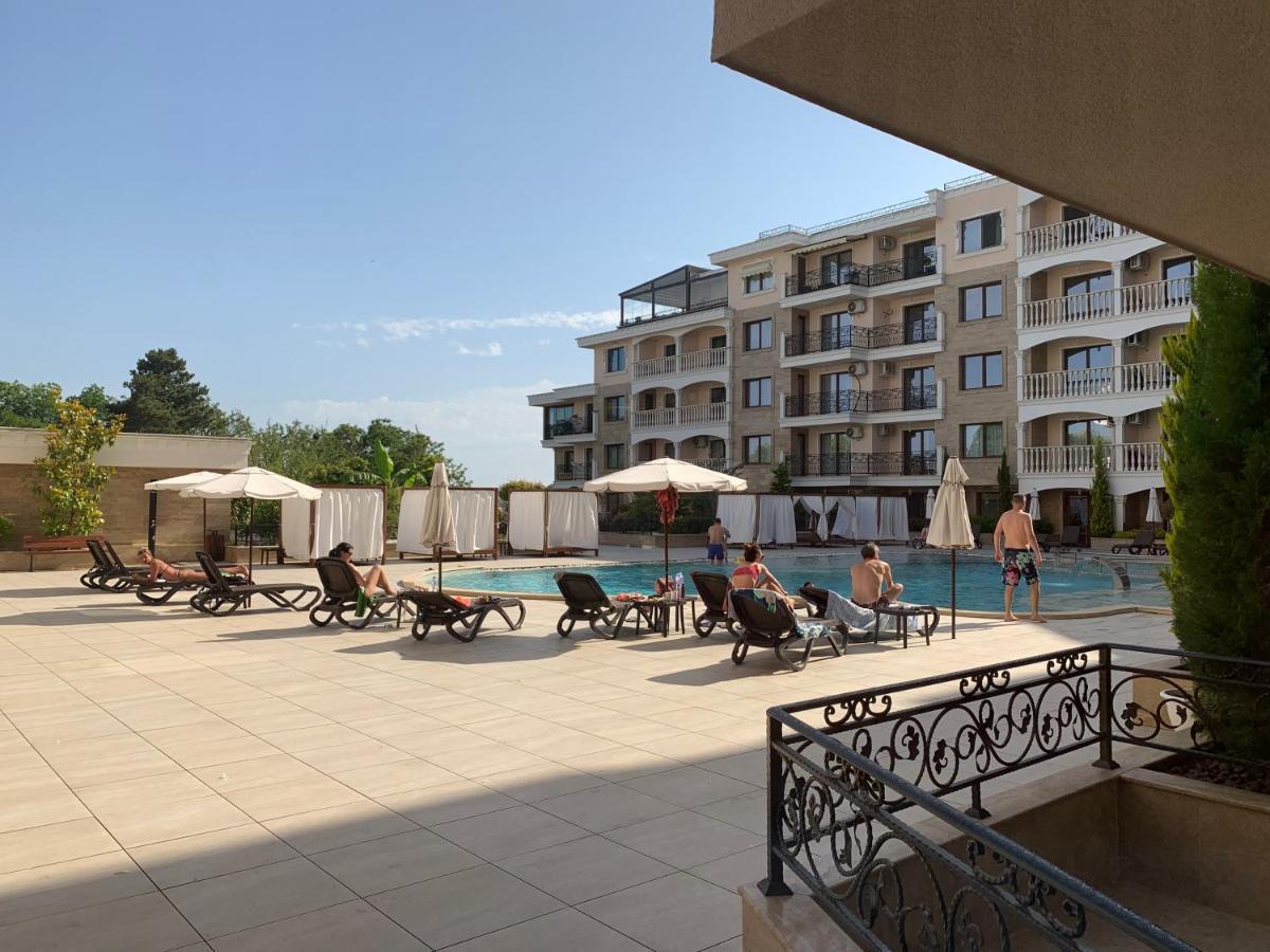 Valencia Gardens Deluxe דירה